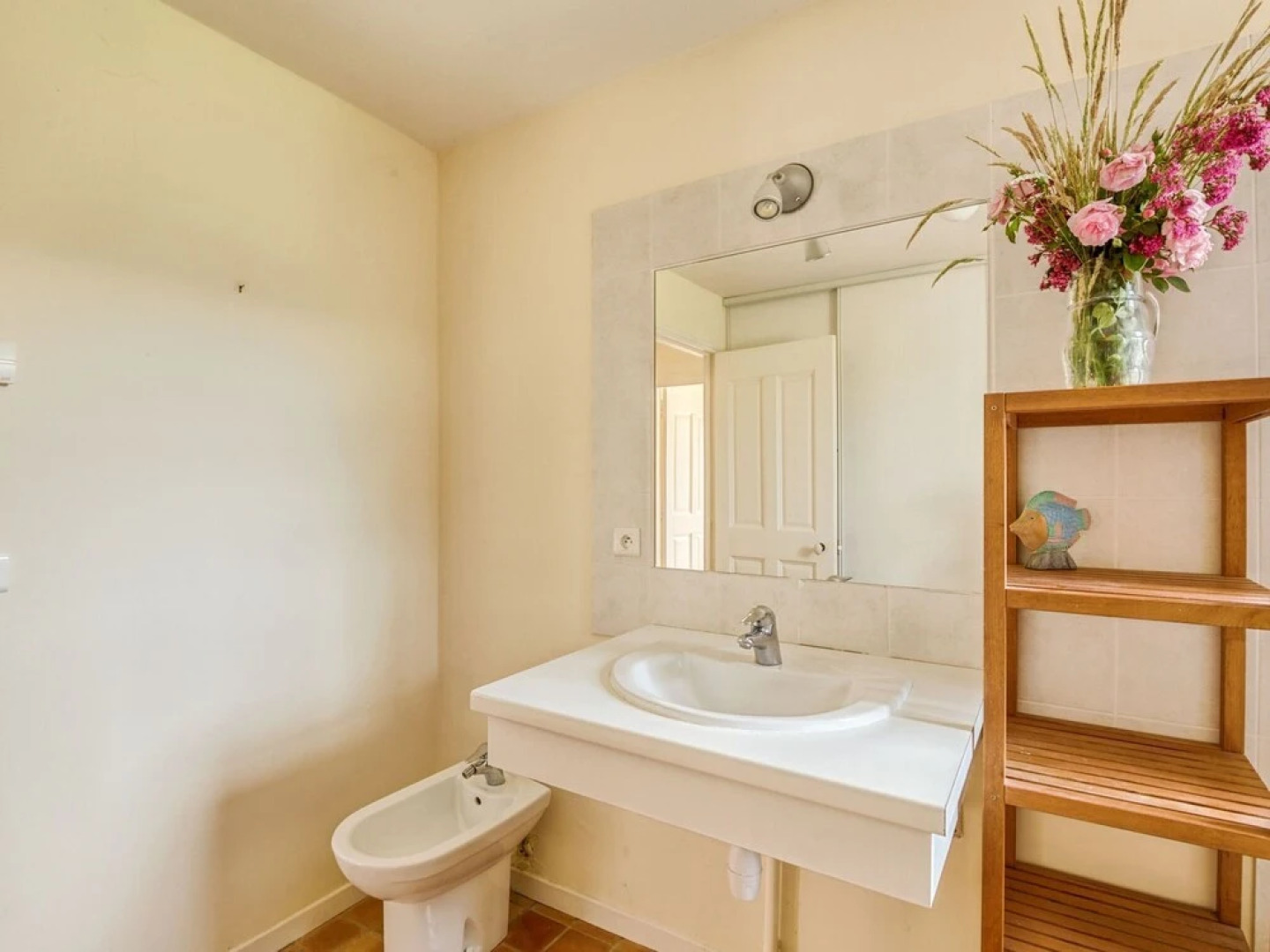 Secluded Holiday Home in Rustrel With Swimming Pool