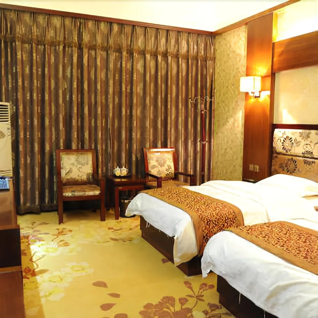 Sunlight Holiday Big Hotel