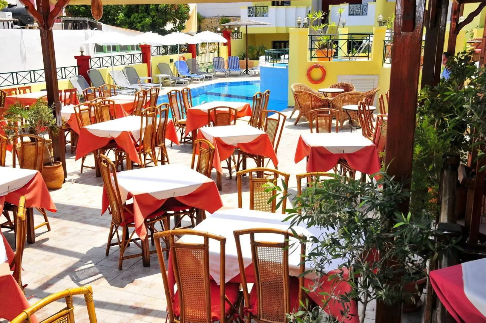 Ariadni Palace Apartments