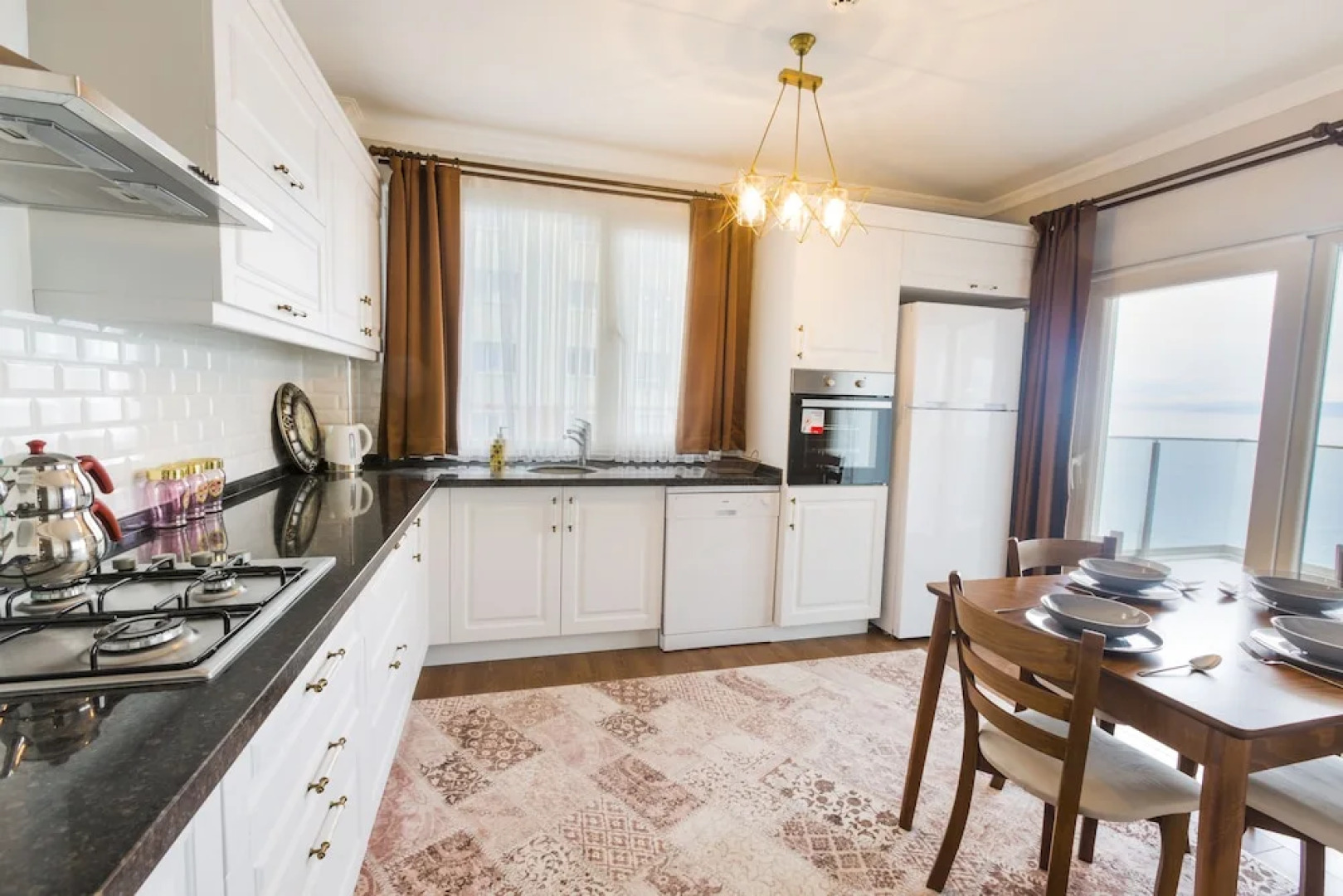 Royal Comfort Suites