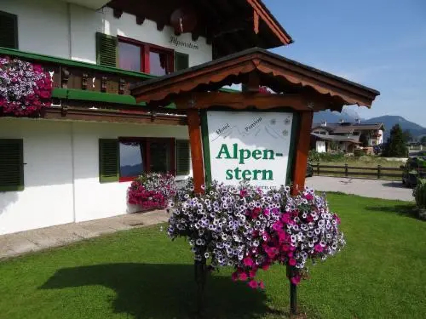 Hotel - Pension Alpenstern