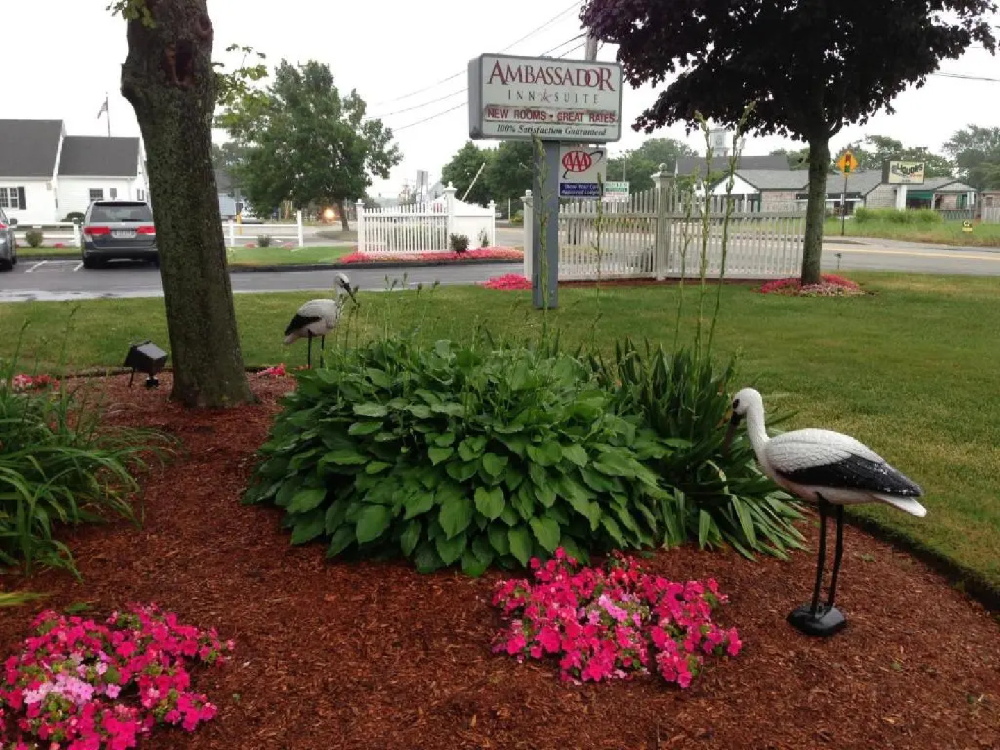 Ambassador Inn & Suites