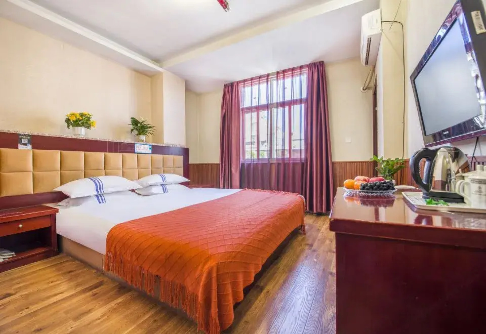 Donghao Hotel (Xichang tourism distribution center store)