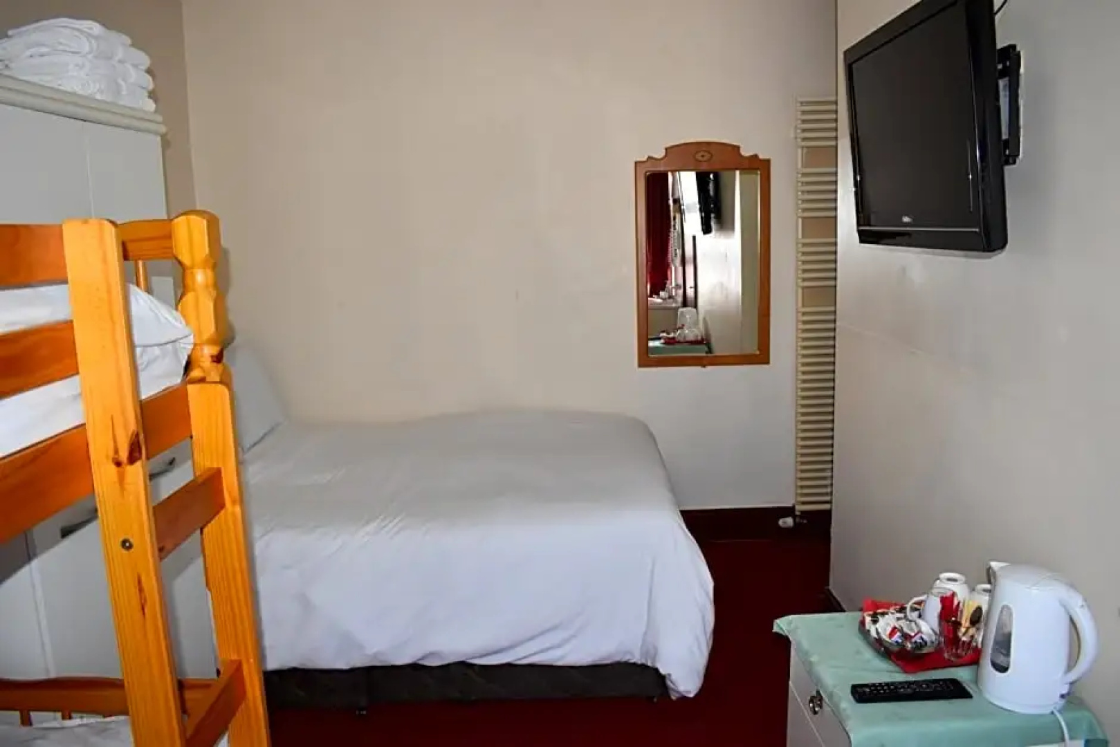 Lyndhurst Hotel