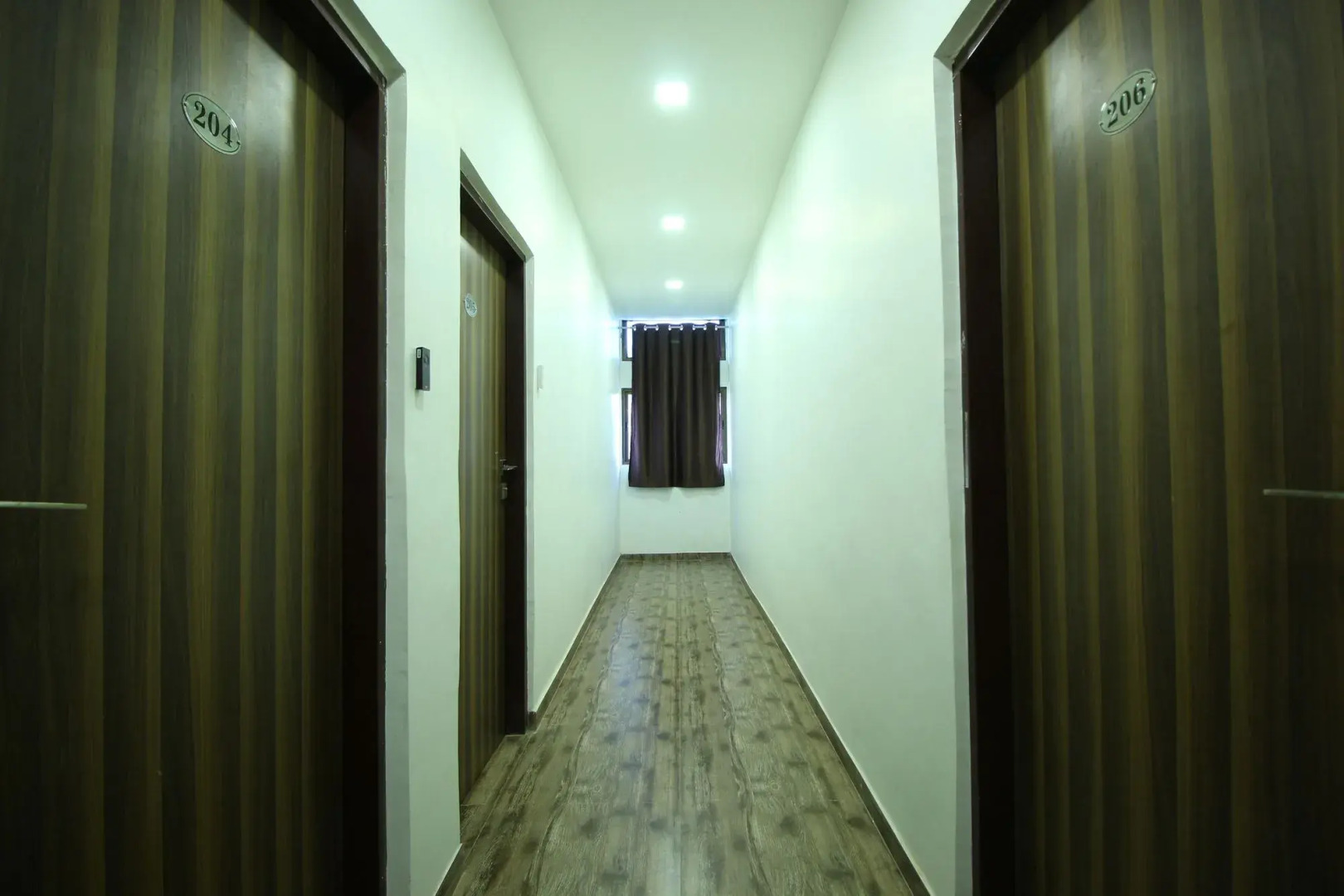 OYO 8993 Hotel Maher Inn