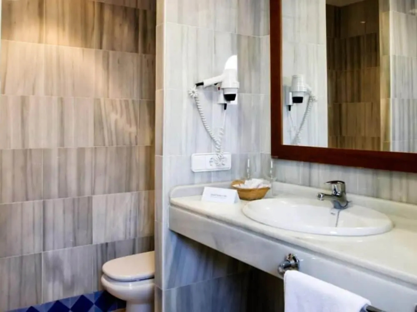 Hotel Doña Lola Zahara