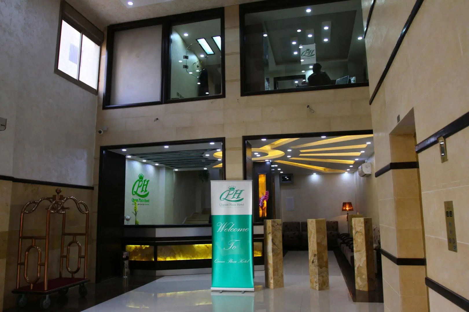 Queen Plaza Hotel
