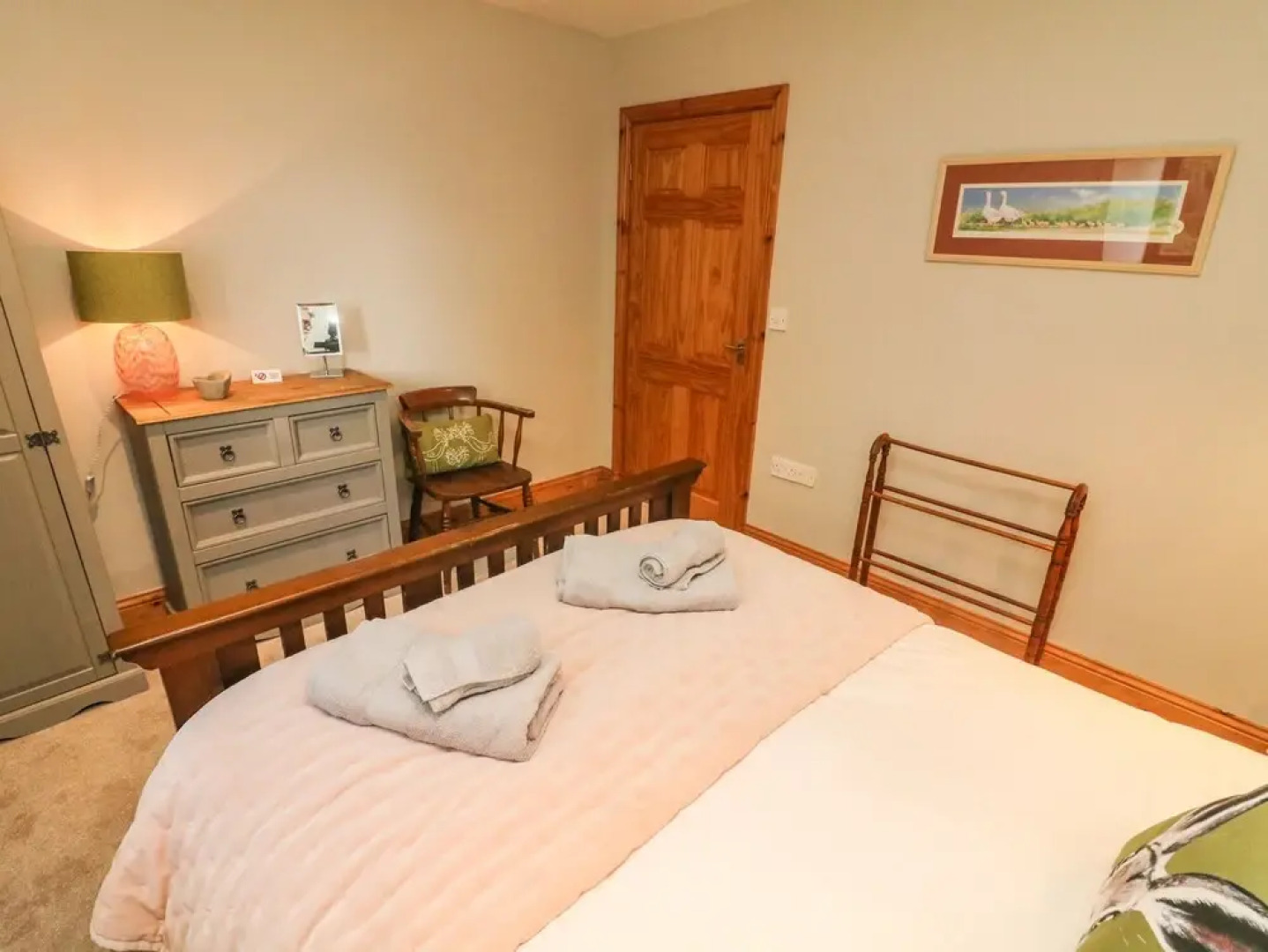 The Arches Larklands