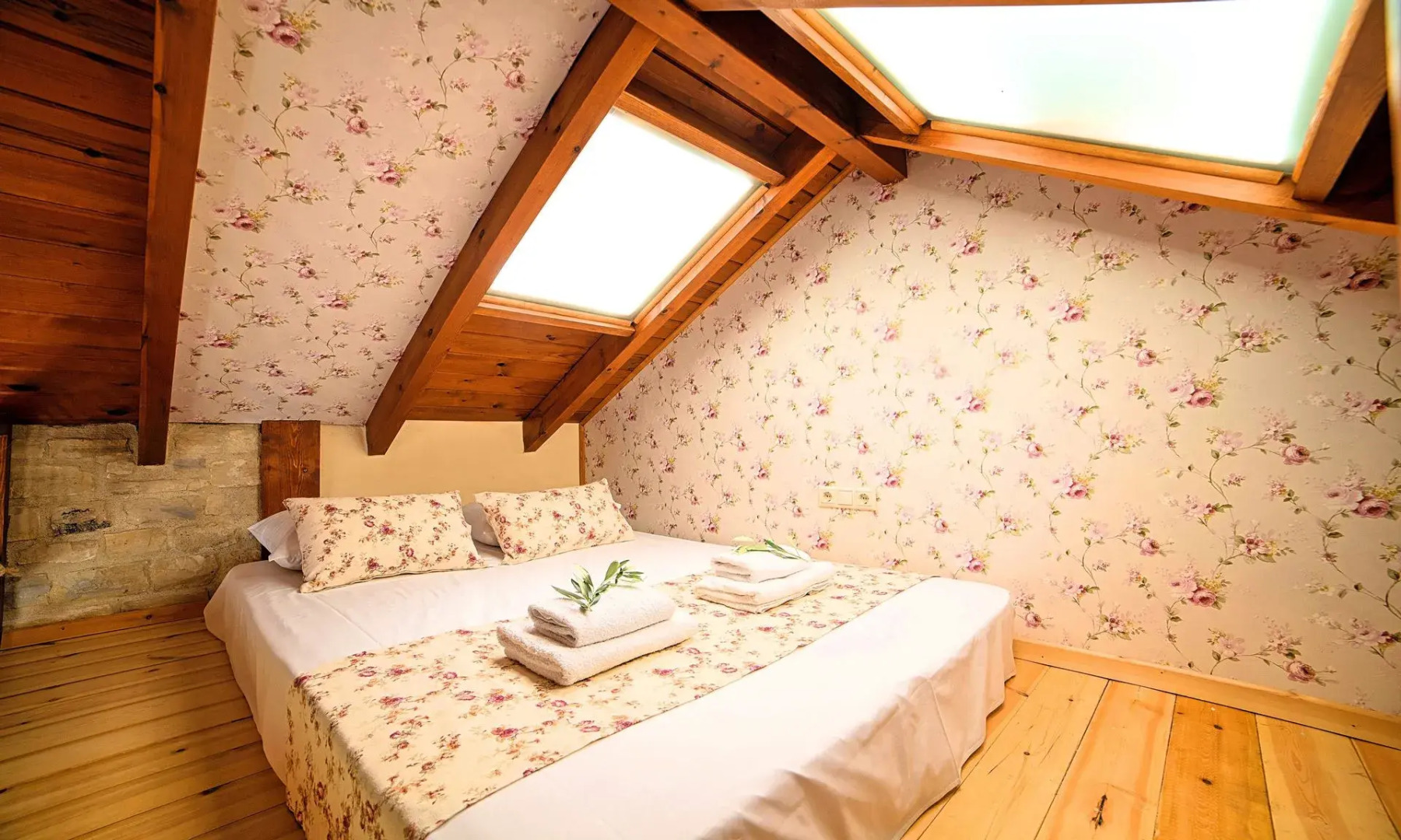 Cretan Sunrise Villa with Heated Pool