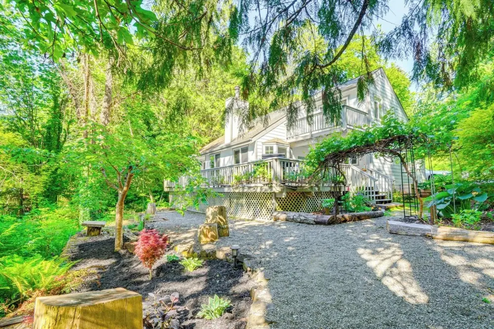 Shelton Gem w/ Kayaks: Private Beach Oyster Hunt