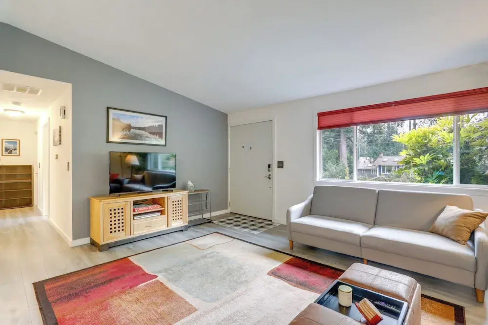 Pet-friendly Sammamish Home w/ Deck ~ 3 Mi to Lake