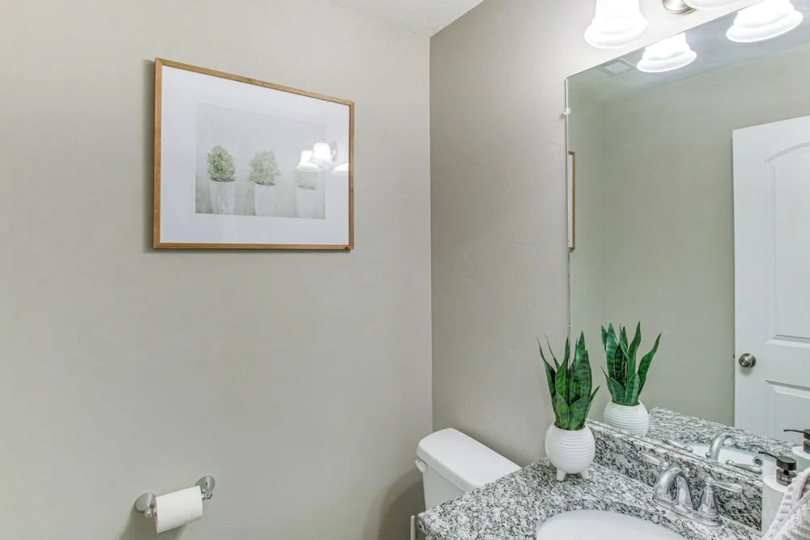 Utah Retreat w/ Patio, Gas Grill & Mountain Views!