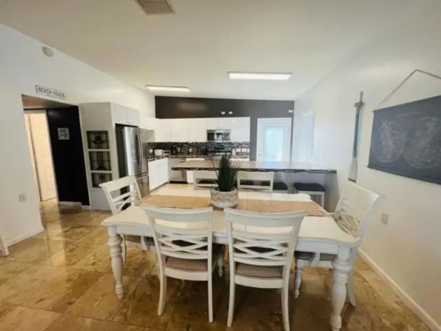 Pool, Hot tub, Close to Beaches, Shopping, More!