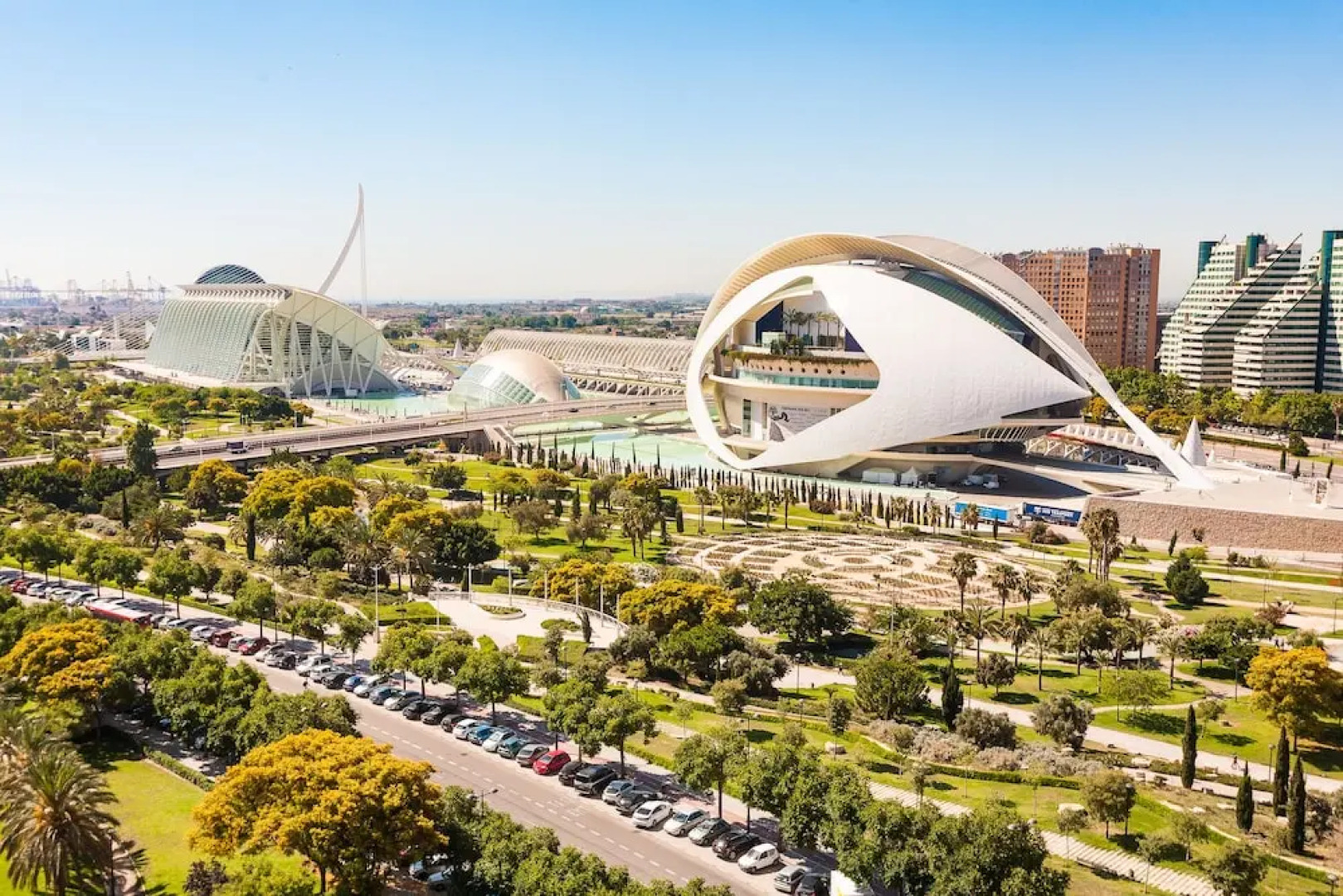 ApartUP Blue Opera View