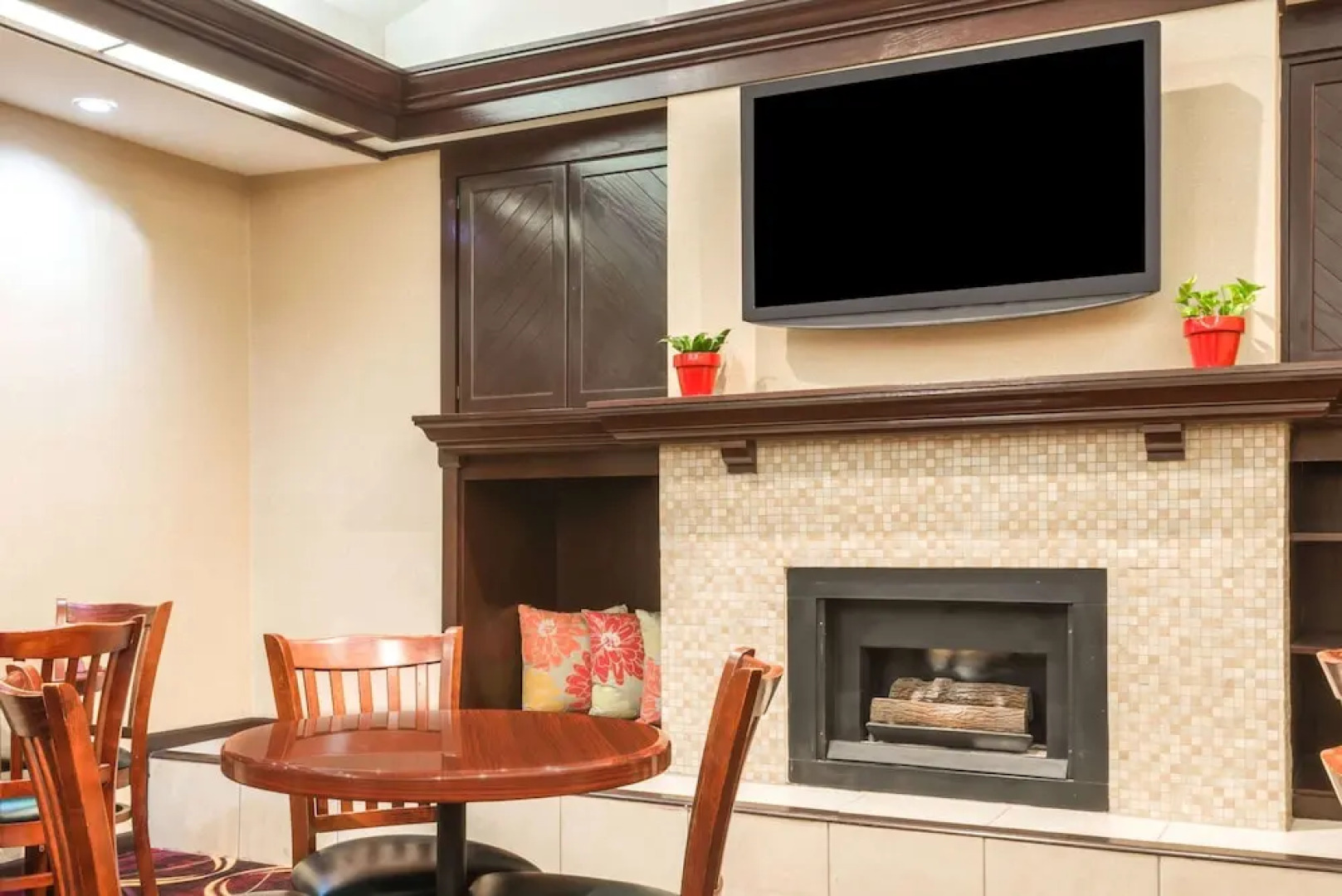 Hawthorn Suites by Wyndham Dayton North