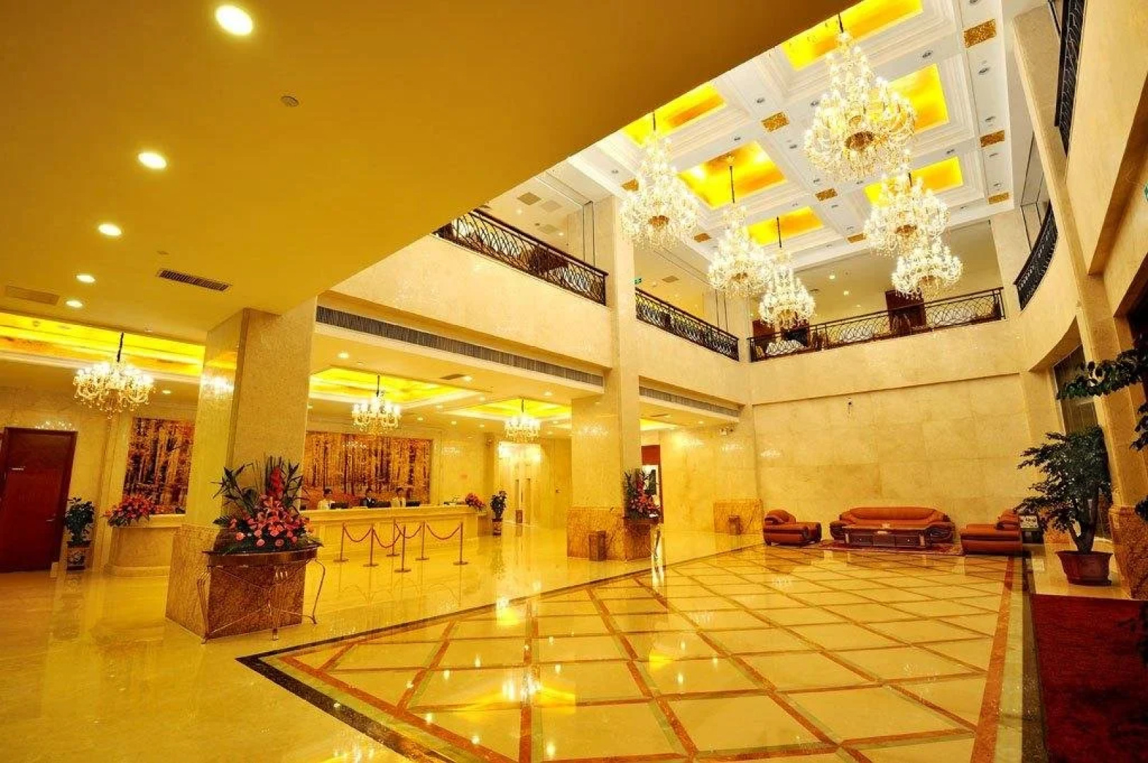 Golden Diamond Hotel
