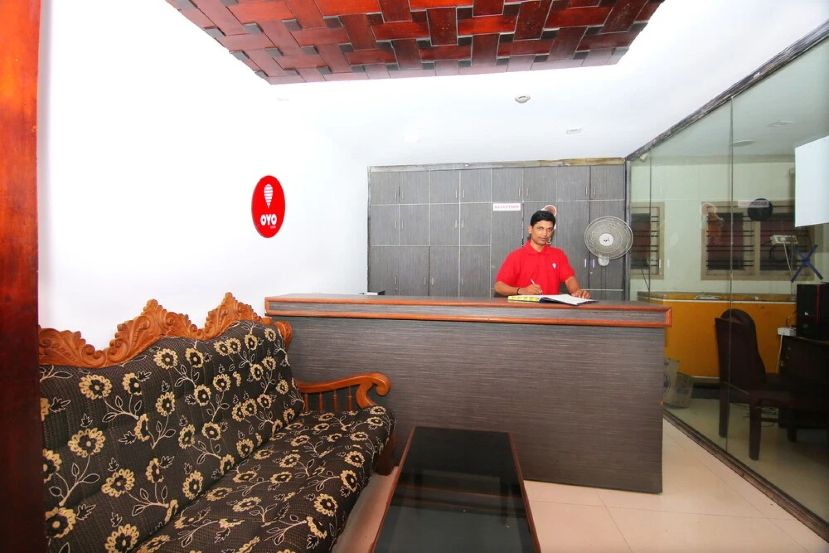 OYO 8892 Kadambari Regency