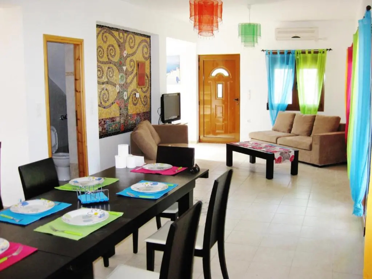 Vrisi Apartments & Villa