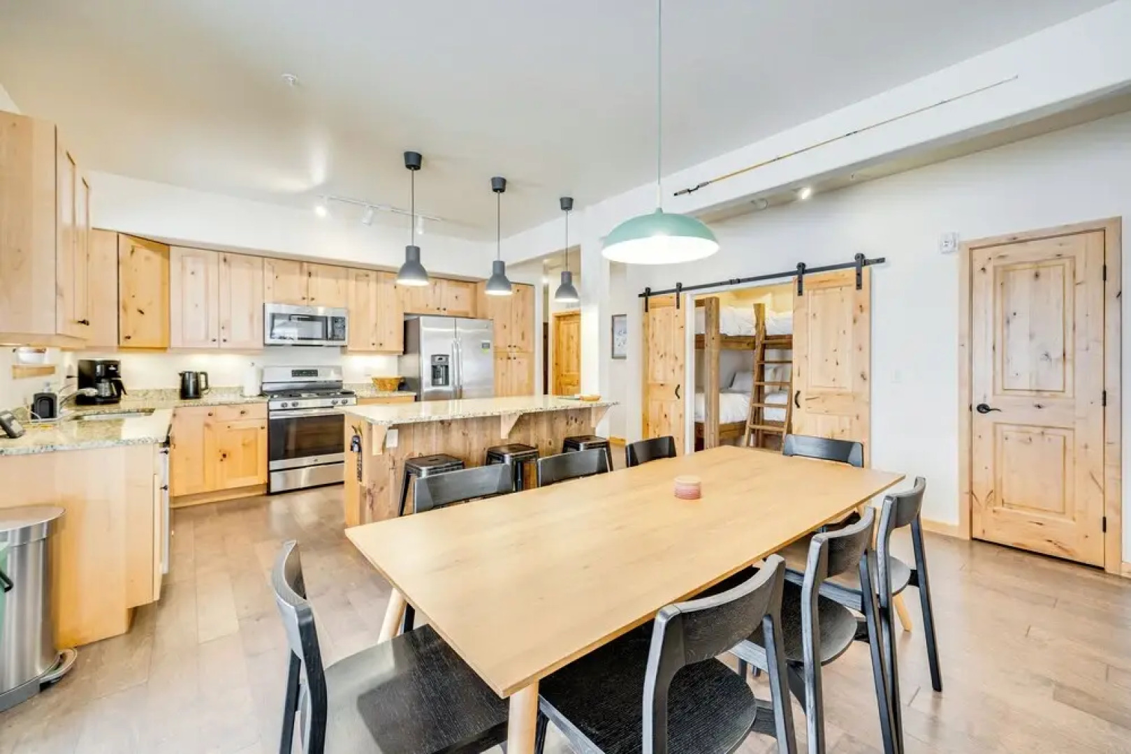 Downtown WP Condo w/ Pool: Steps to Concert Venue!