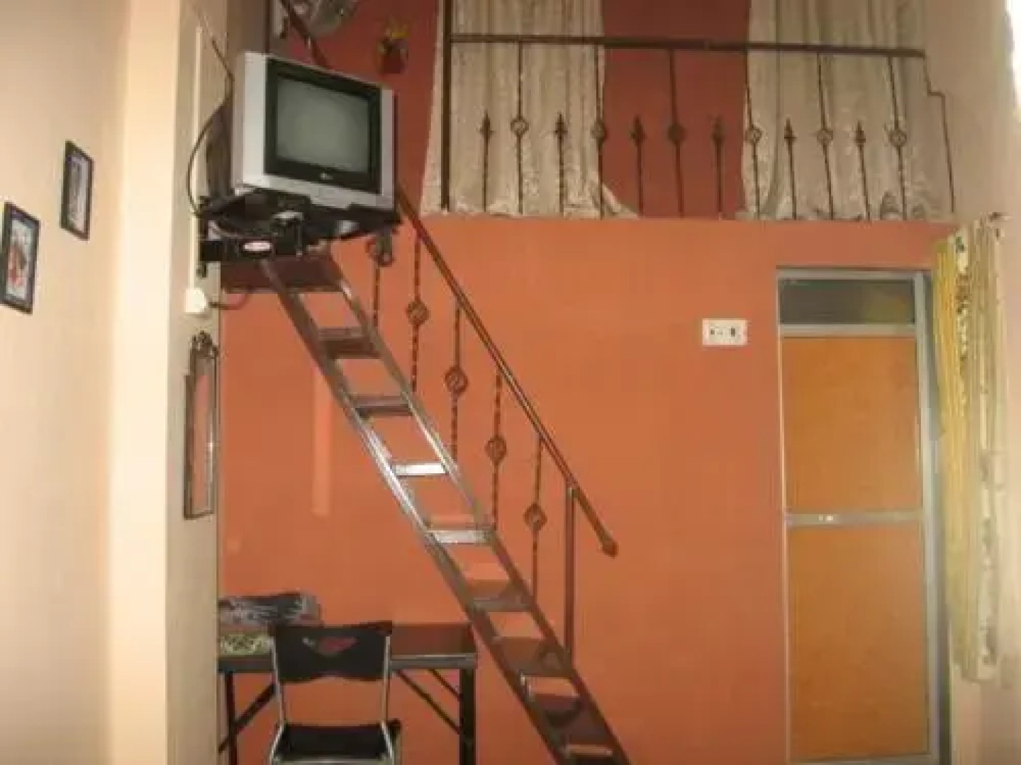 Arte Cottage at Kihim Beach, Alibaug