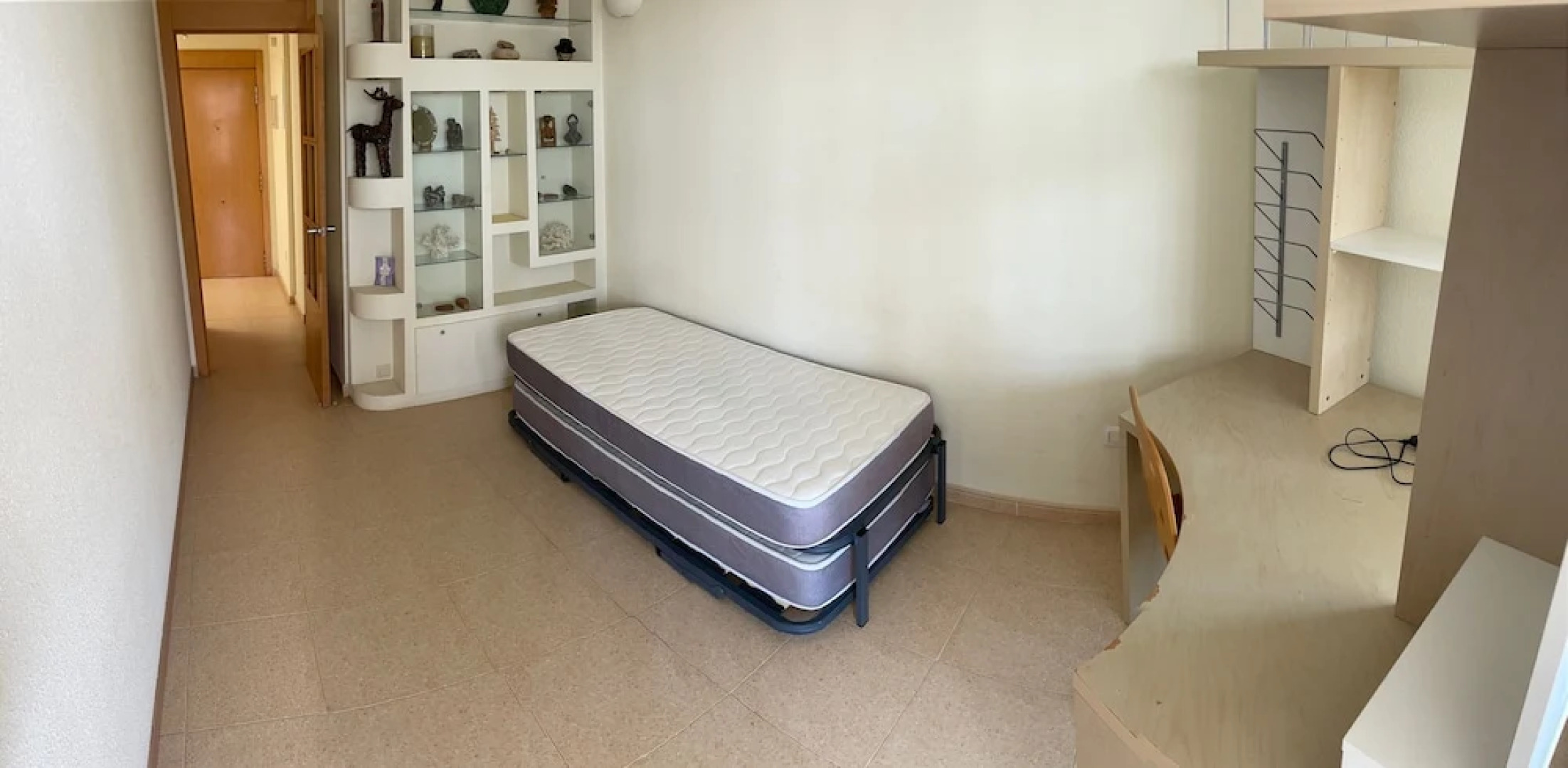 Modern Penthouse Apartment on the Beach