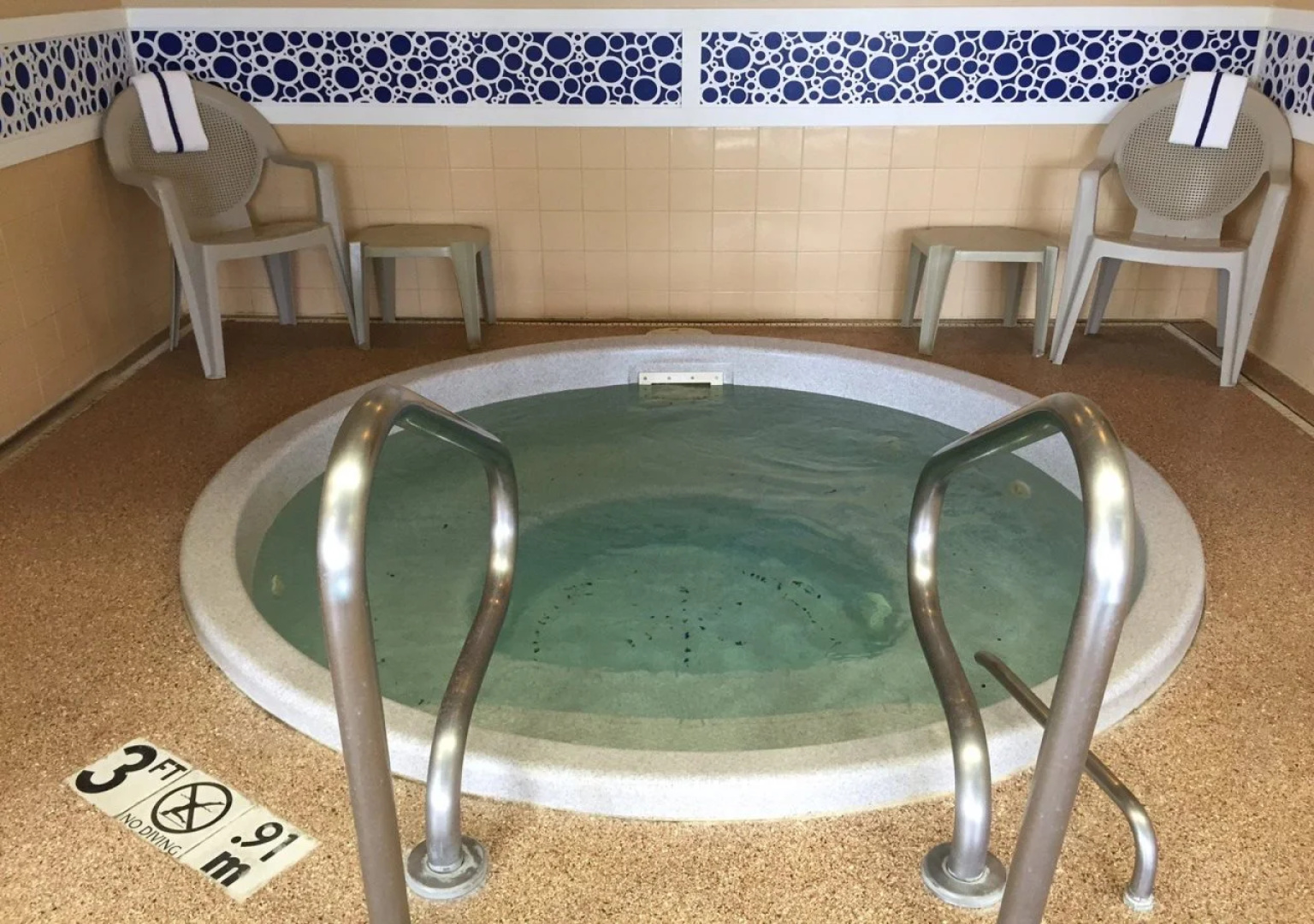 Holiday Inn Express Hotel & Suites Chicago-Algonquin by IHG