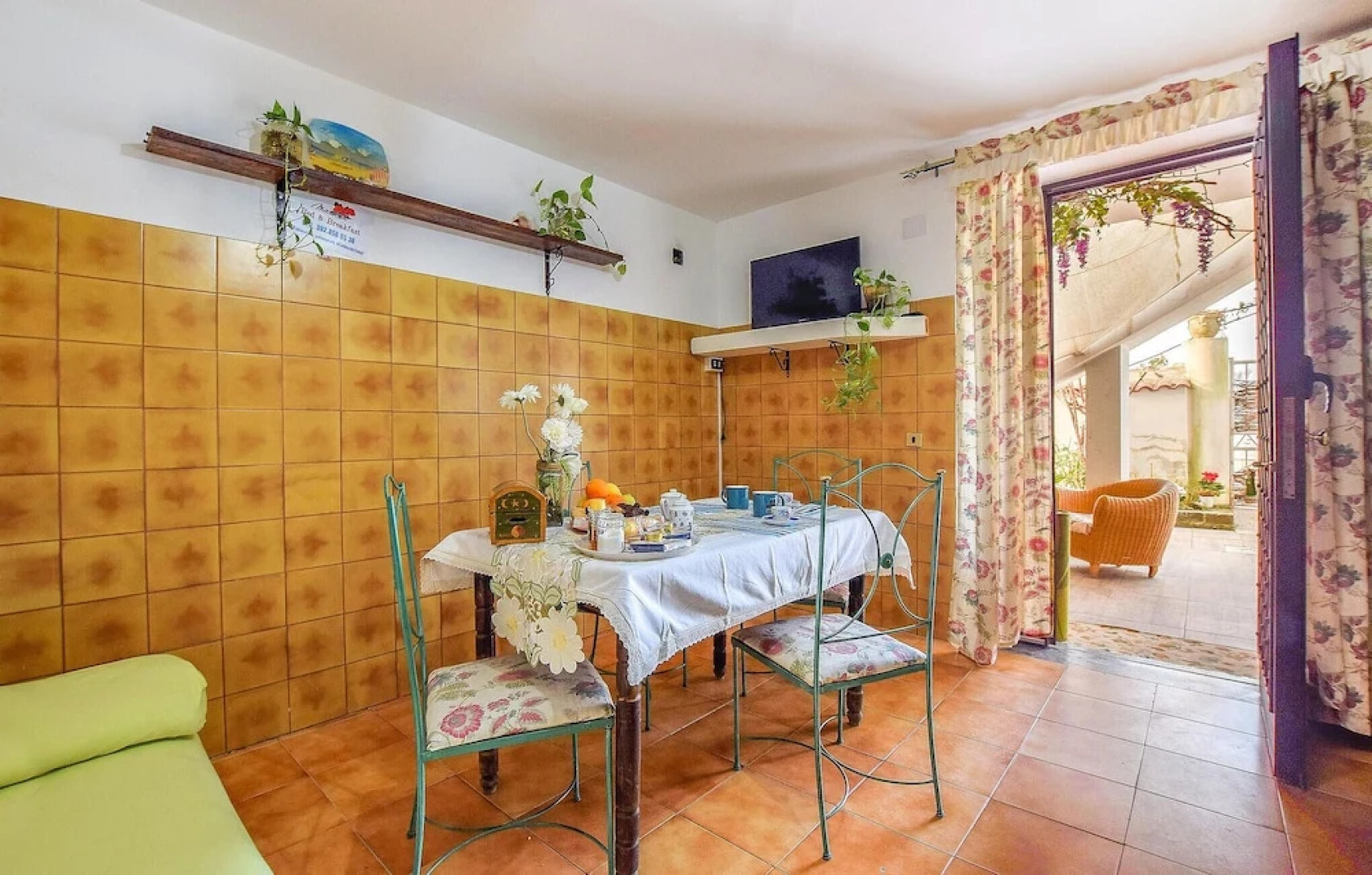 Awesome Apartment in Castel Volturno With Wifi and 2 Bedrooms
