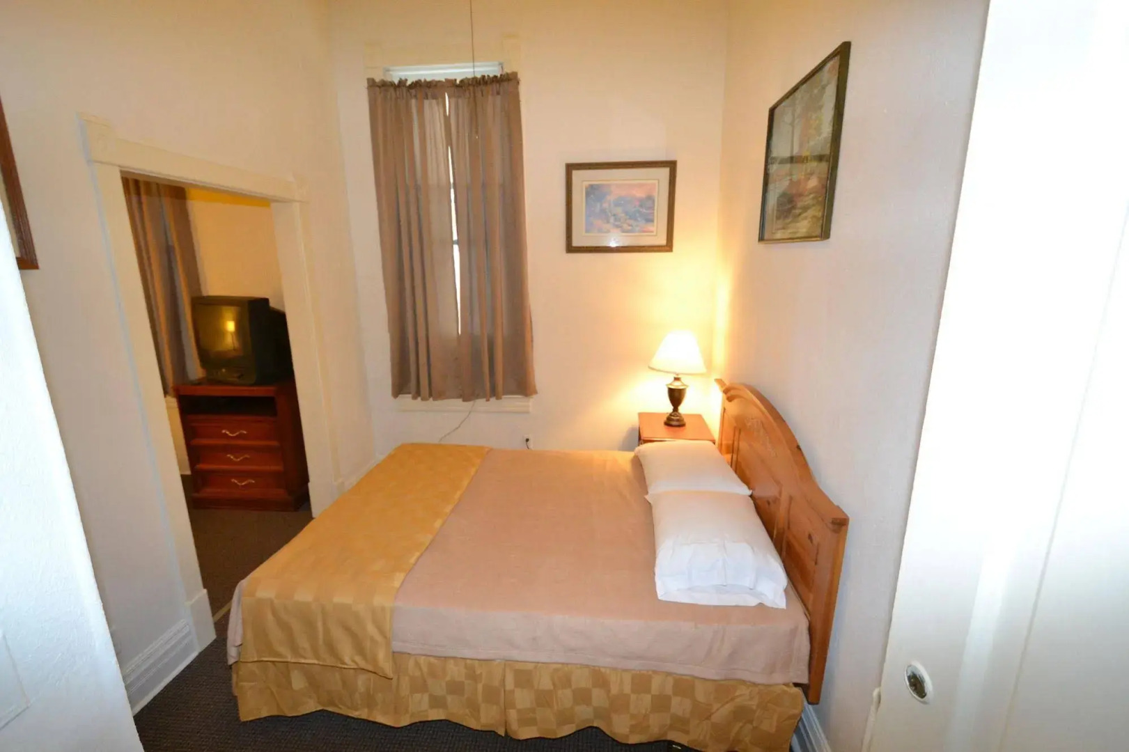 Perfect Stay Inn & Suites