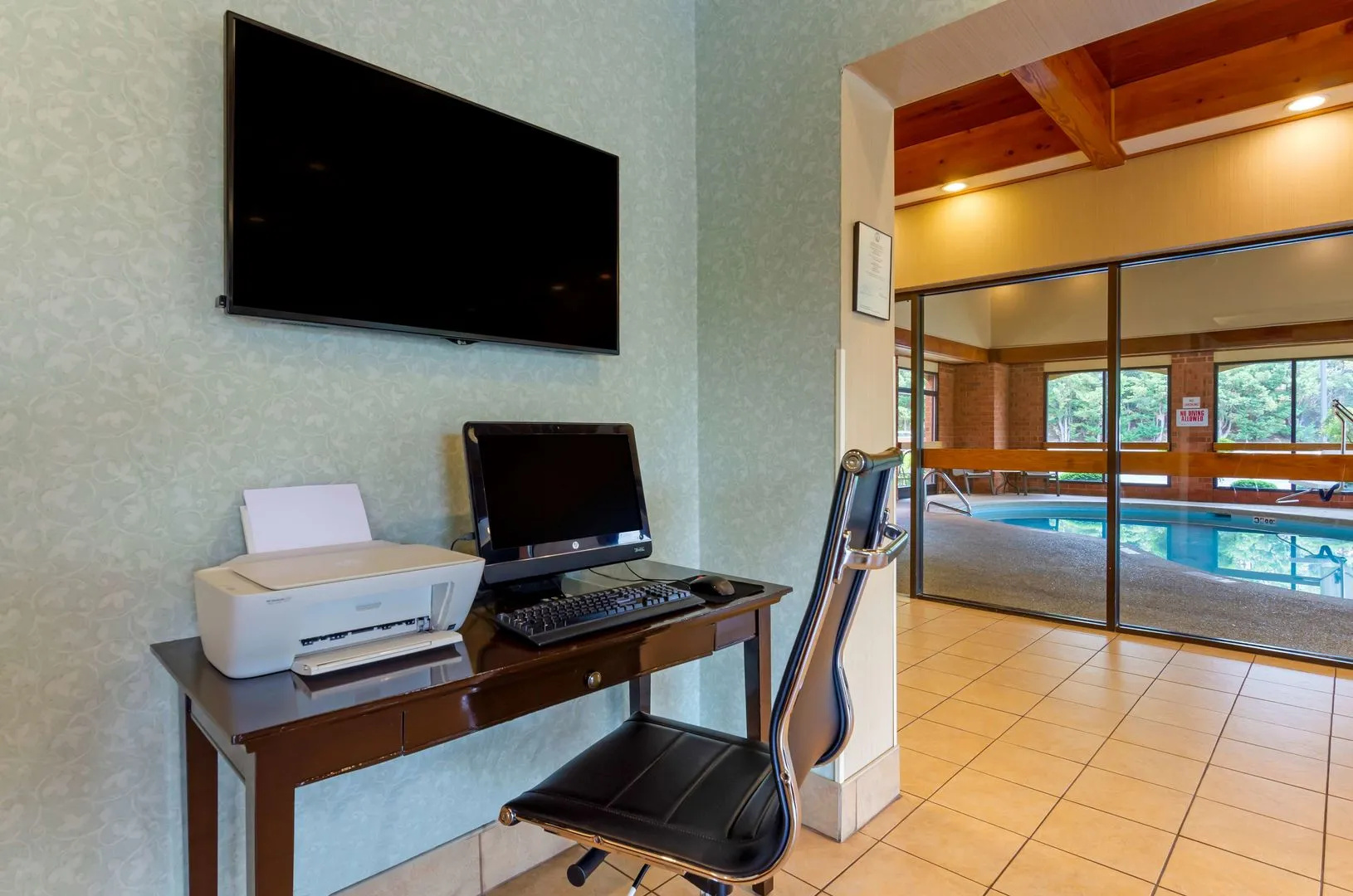 Best Western Staunton Inn