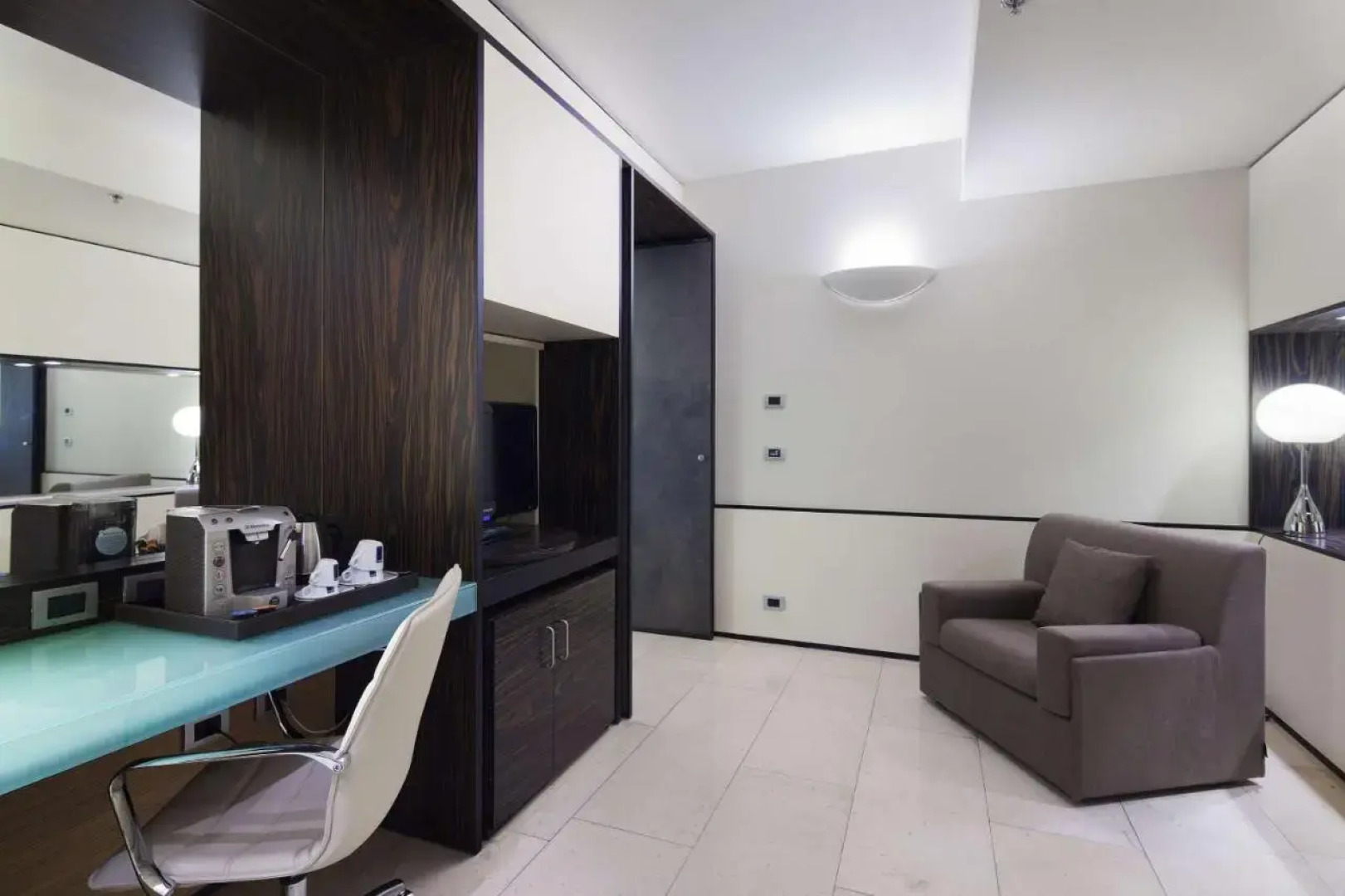 Отель NH Venezia Laguna Palace