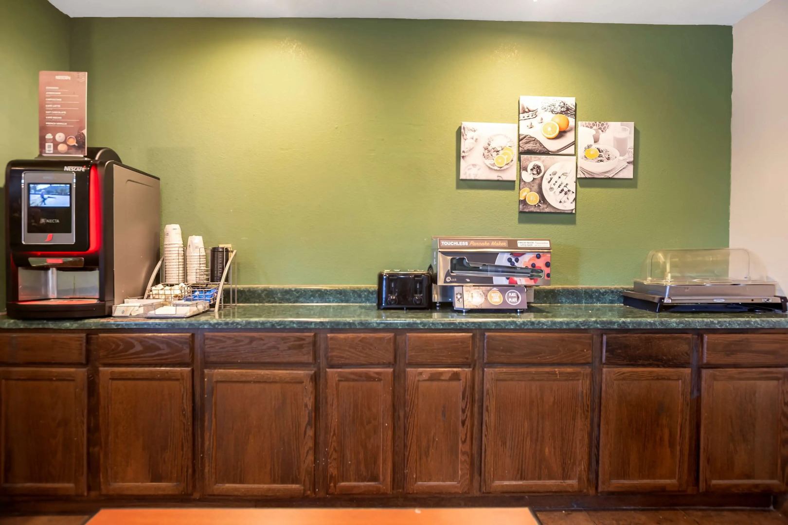 SureStay Plus Hotel by Best Western Bettendorf