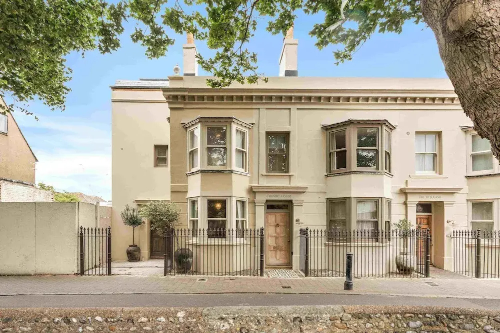 Chantry House With Free Parking By My Getaways