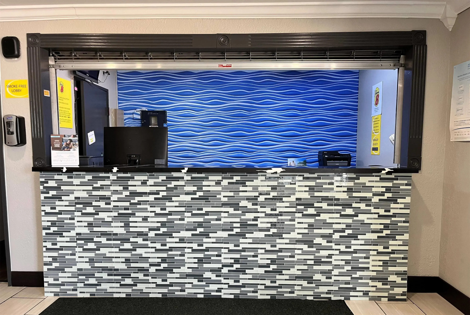 Super 8 by Wyndham Vincennes