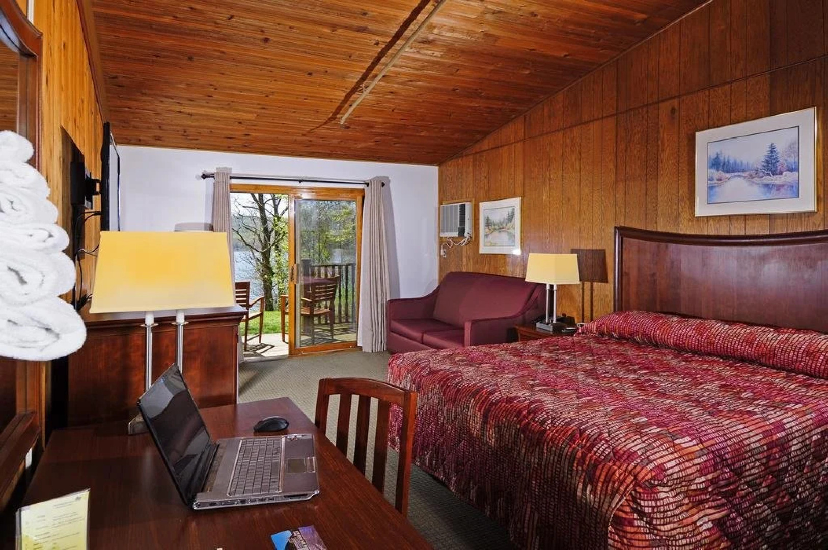 Tygart Lake Lodge