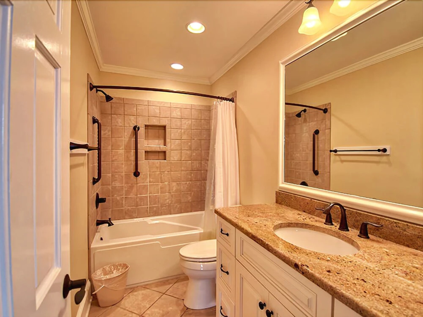 120 We Shell Sea 8 Br Home by RedAwning