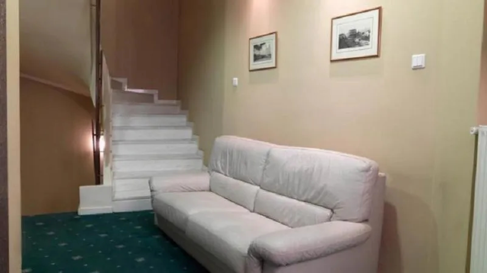 Alex Hotel