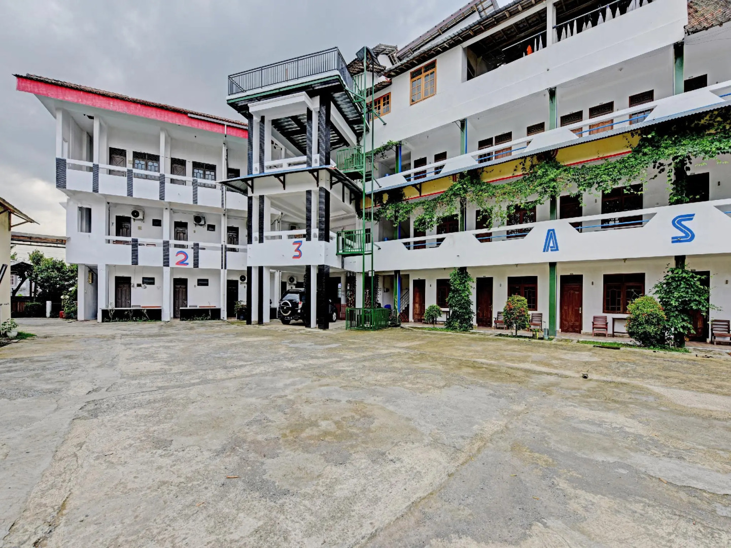 OYO 90309 Hotel Asri 2