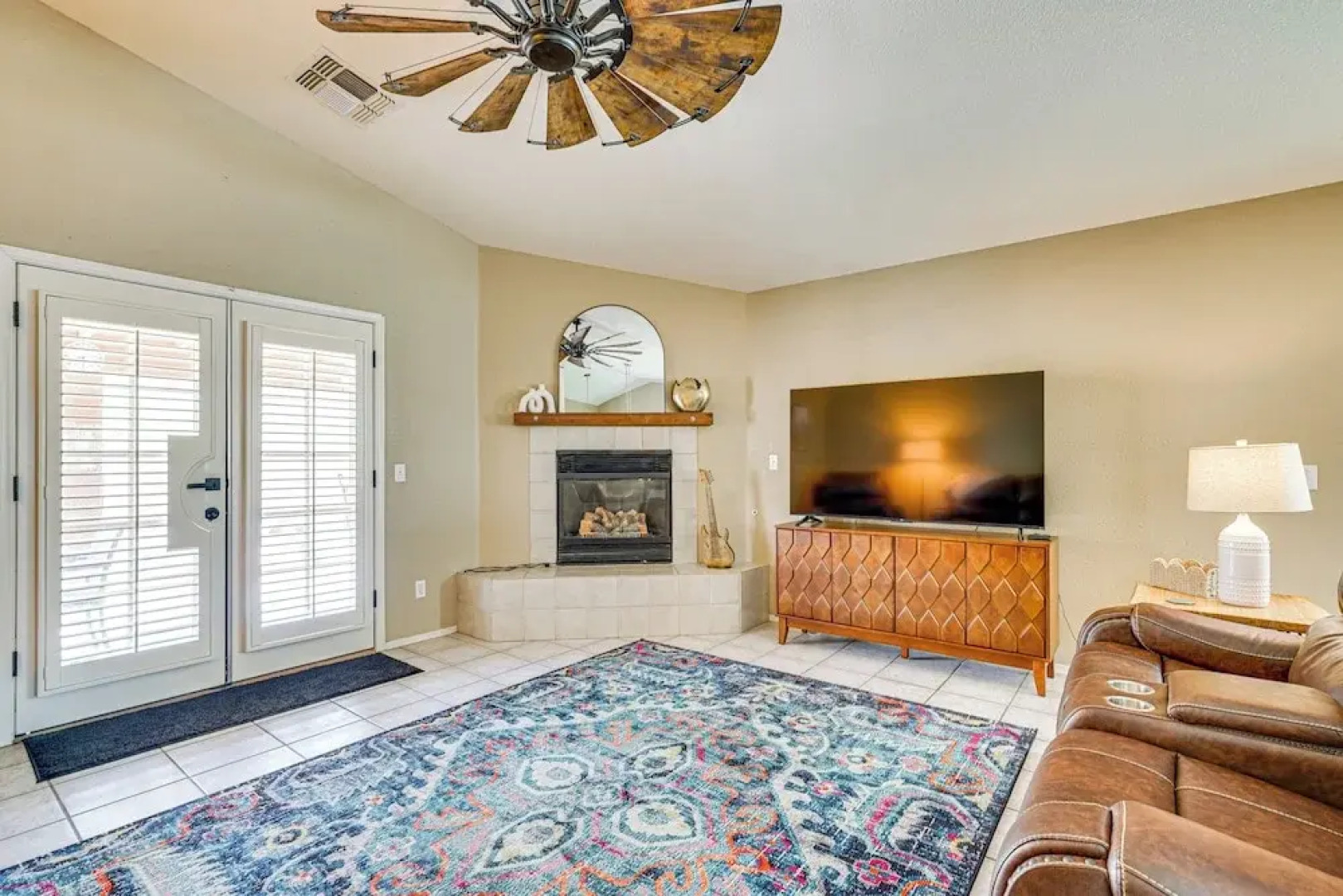 4 Mi to Catalina State Park: Mountain-view Home