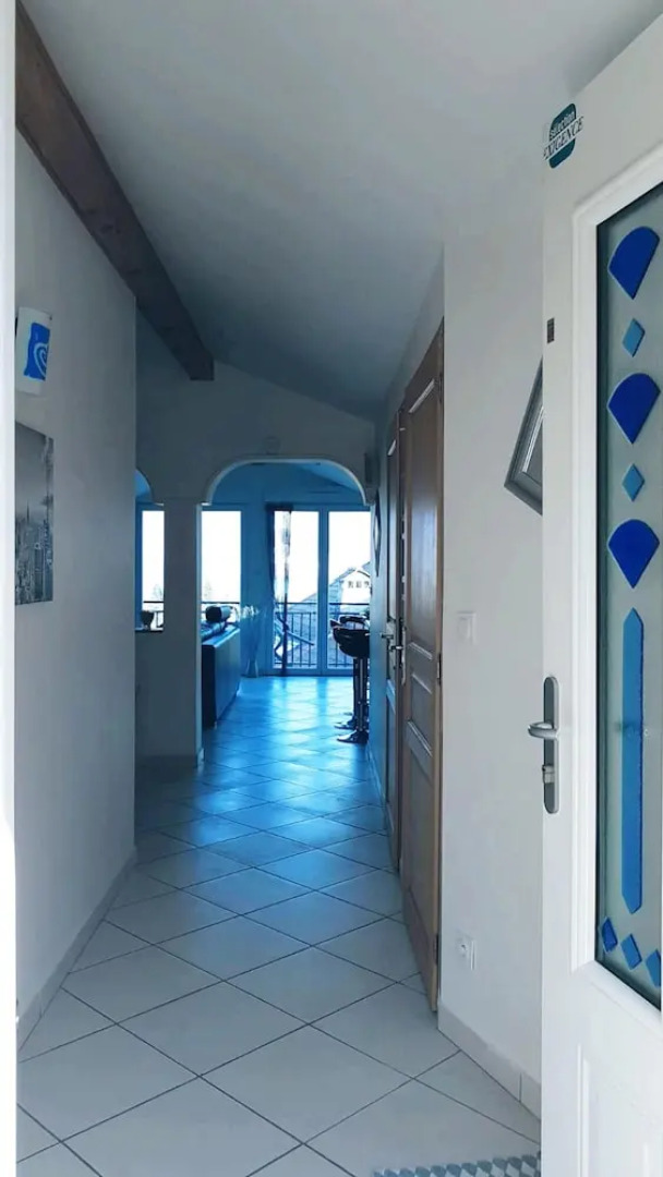 Apartment With 3 Bedrooms in Sévrier, With Wonderful Lake View, Furnished Garden and Wifi - 10 km From the Slopes