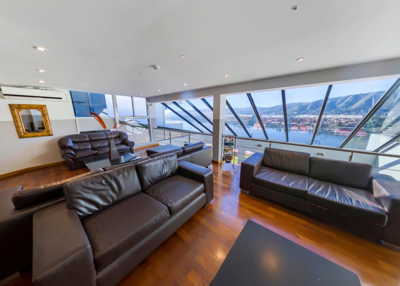 LOB Friendly Resort Spa