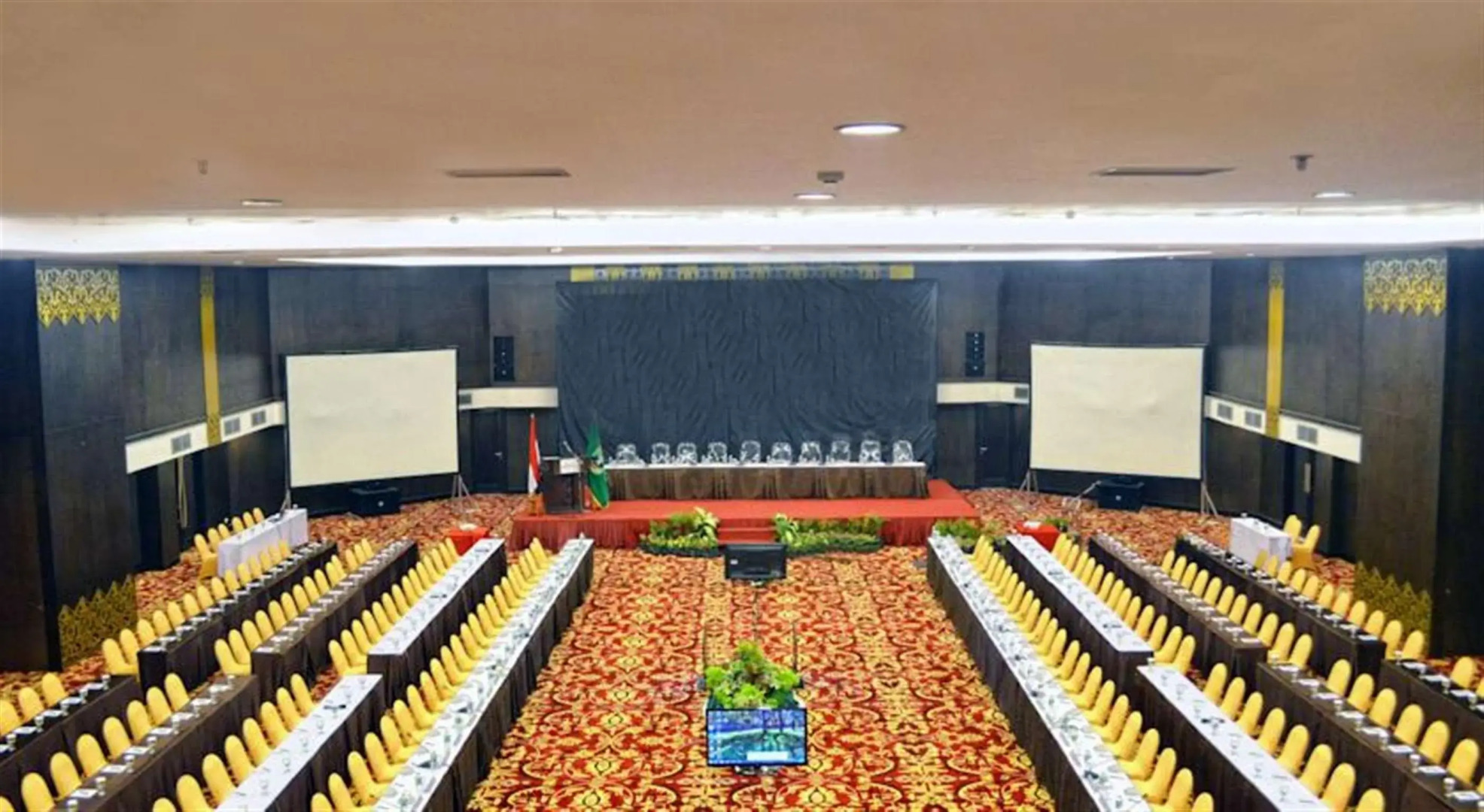 Kyriad Bumiminang Hotel