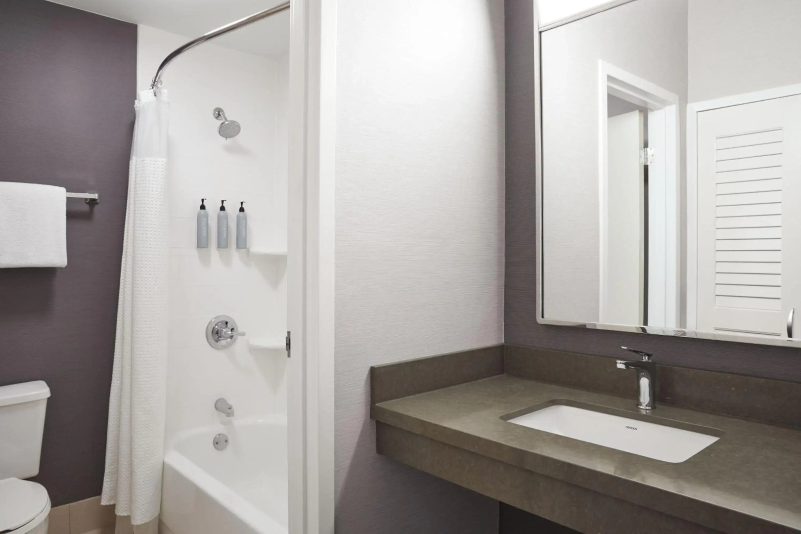 Courtyard by Marriott St. Louis Downtown West