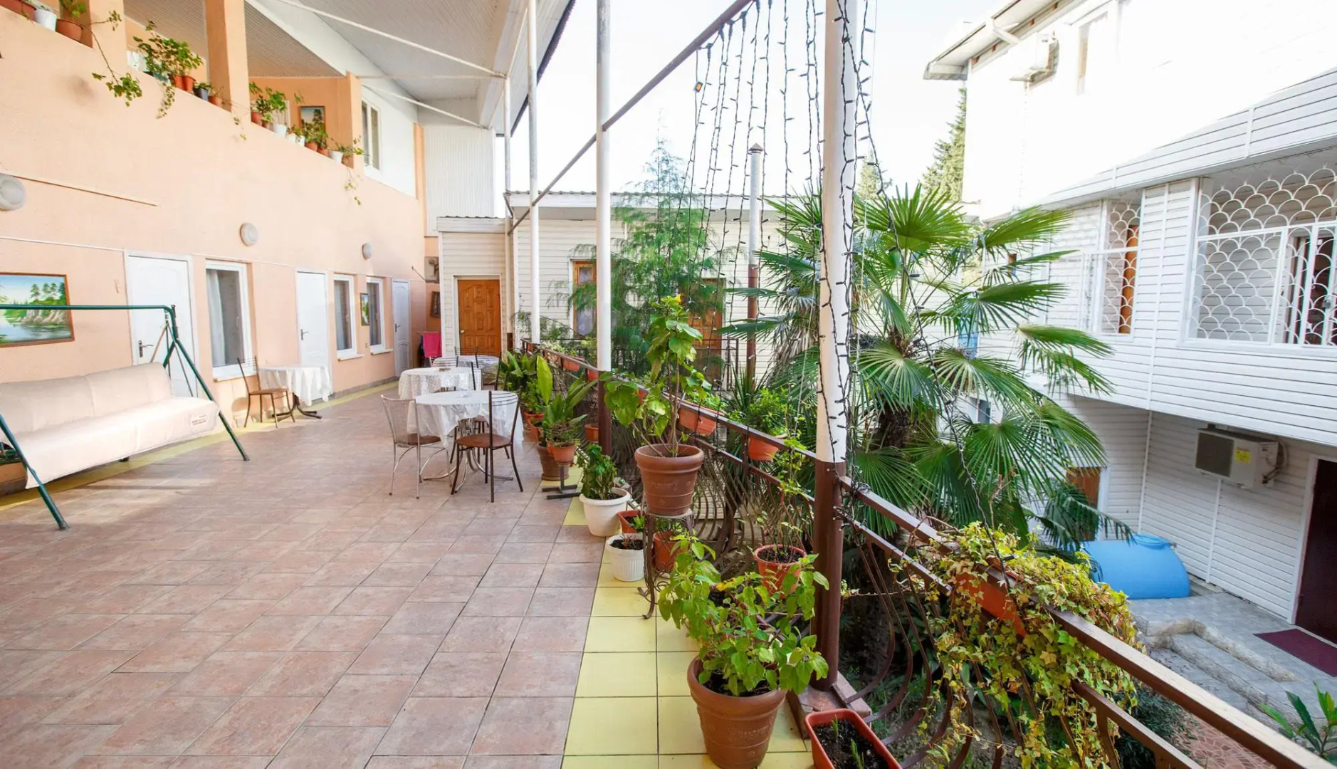 Akvamarin Guest House