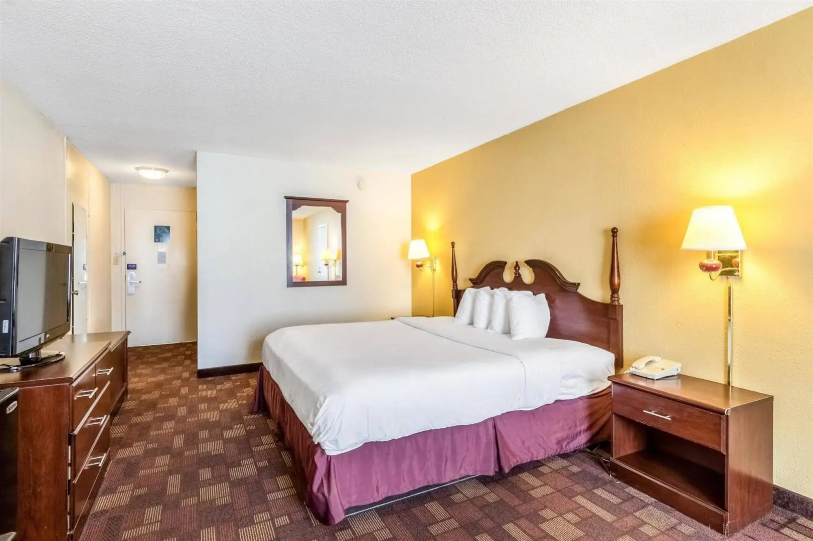 Econo Lodge Inn & Suites Chambersburg Central