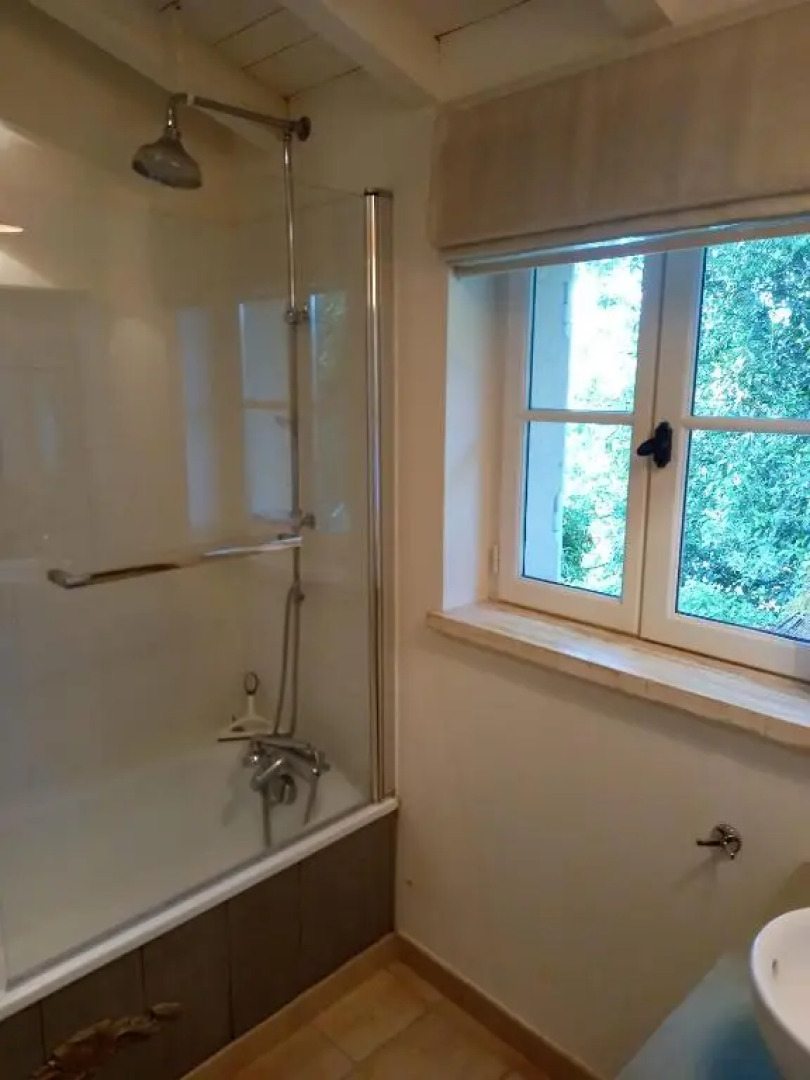 Maison de 2 chambres avec jacuzzi jardin clos et wifi a Saint Ciers de Canesse