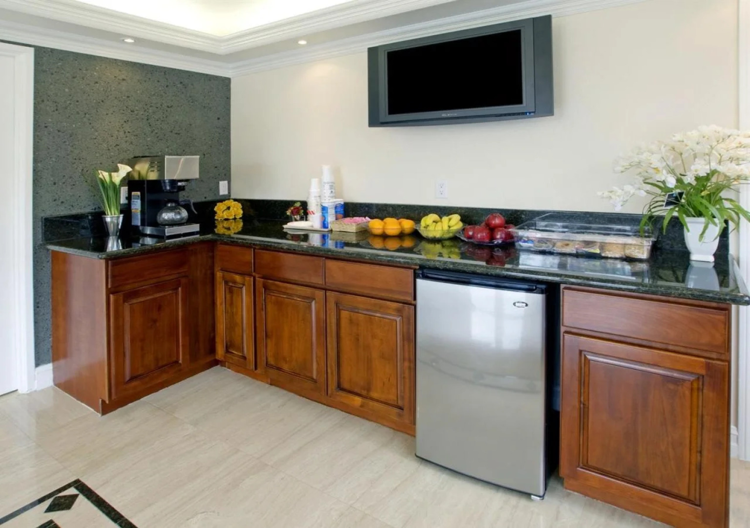 Americas Best Value Inn & Suites San Bernardino
