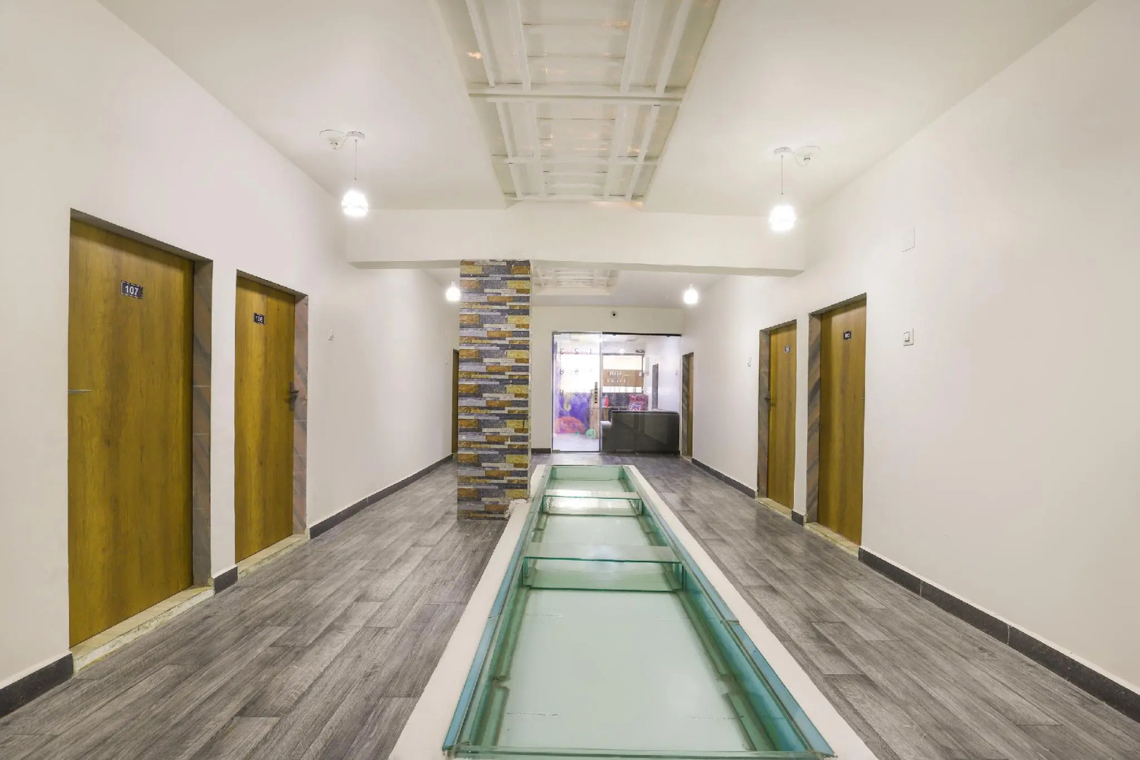 OYO 69018 Hotel Jet Inn