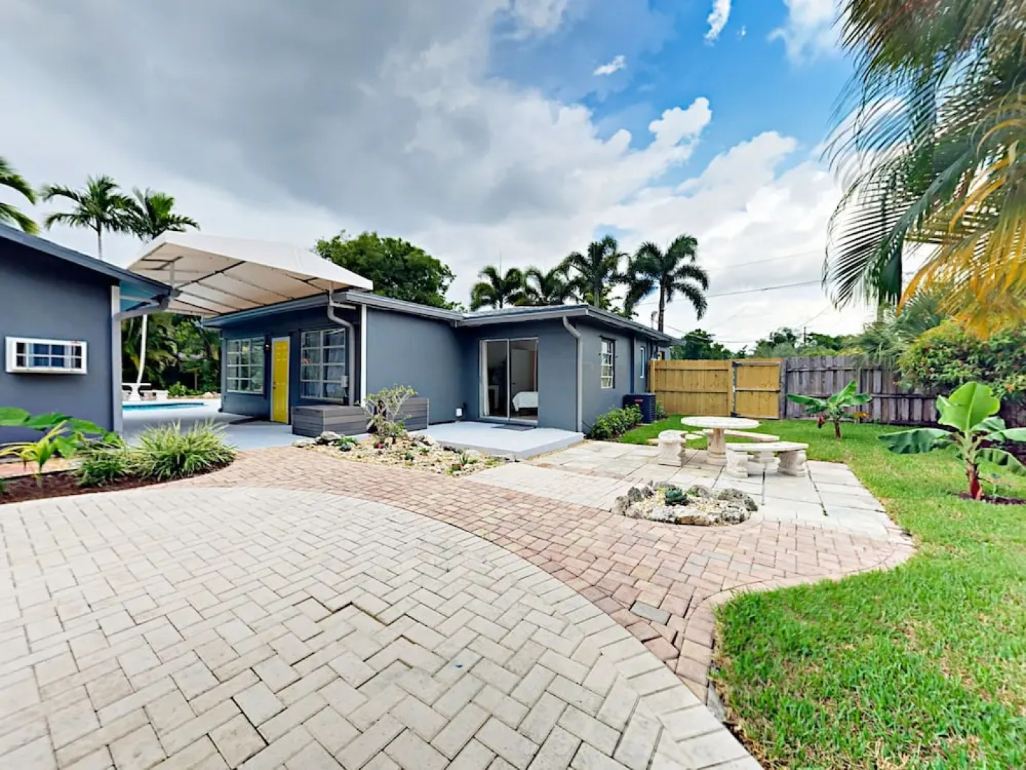 232 NW 23 Street Townhouse Entire House 4 Bedrooms 4 Bathrooms Townhou