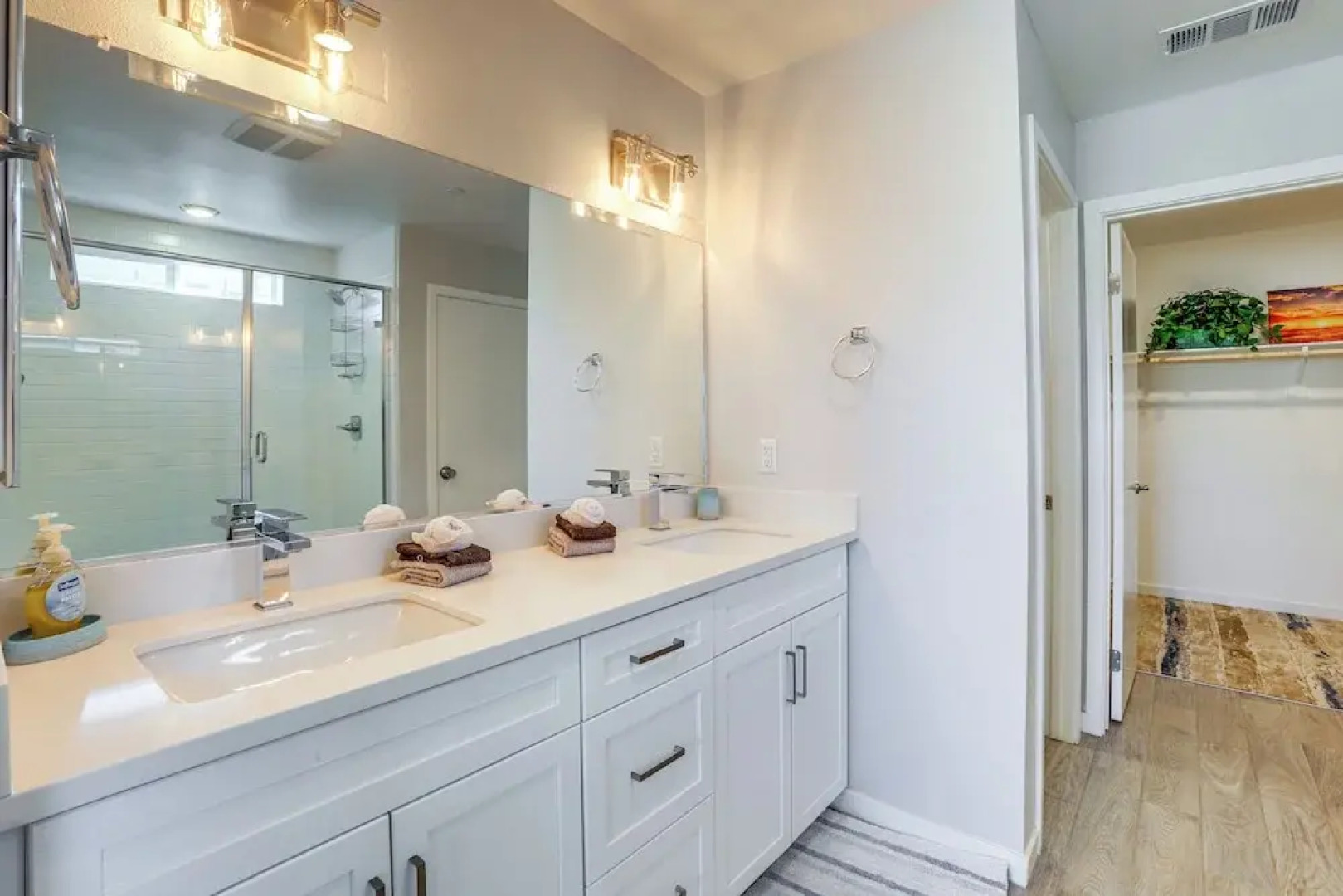 Pool, Spa & More: Relax in Desert Hot Springs!