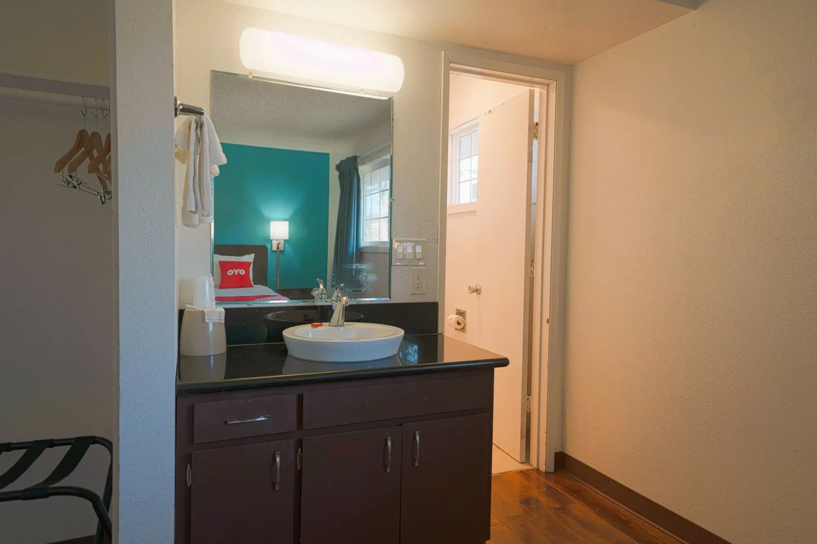 OYO Hotel St. Helens, OR